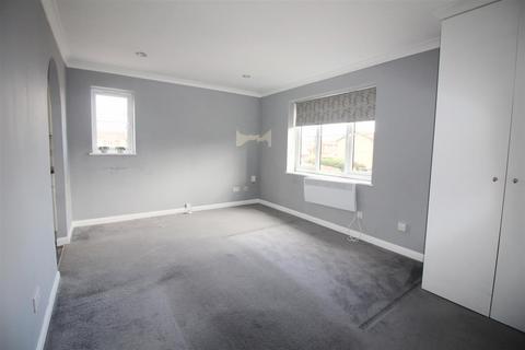 1 bedroom flat to rent, Dunnock Close, Borehamwood