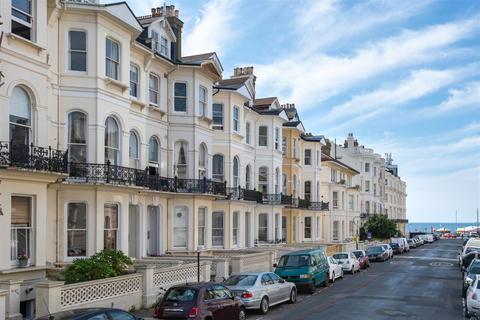 2 bedroom apartment to rent, St Aubyns, Hove