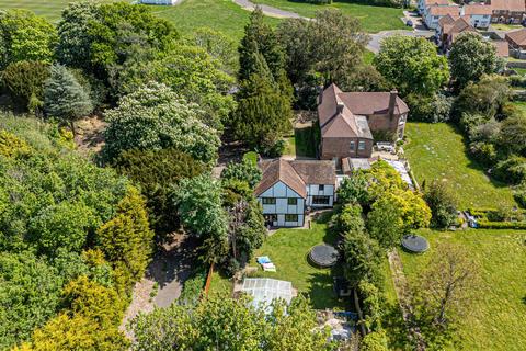 5 bedroom detached house for sale, Main Road, Westfield, Hastings