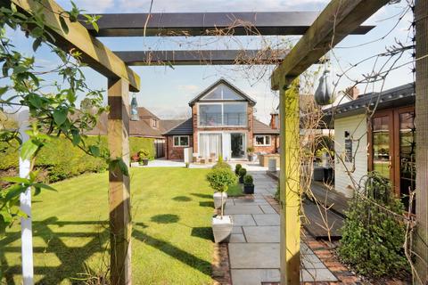 3 bedroom detached house for sale, Longton Road, Barlaston, Stoke-On-Trent