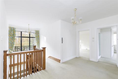 3 bedroom flat to rent, Nizells Avenue, Hove, BN3