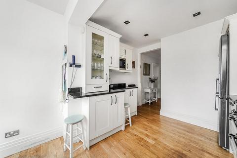 28 Sunset Avenue, London, E4 7LW