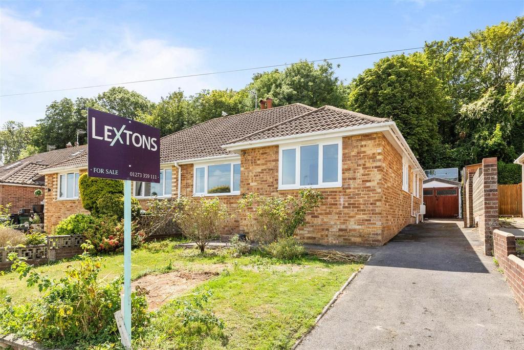 Elvin Crescent, Rottingdean, Brighton 3 bed semidetached bungalow to
