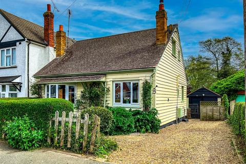 3 Glendale Road, Burnham-on-crouch, CM0 8LY