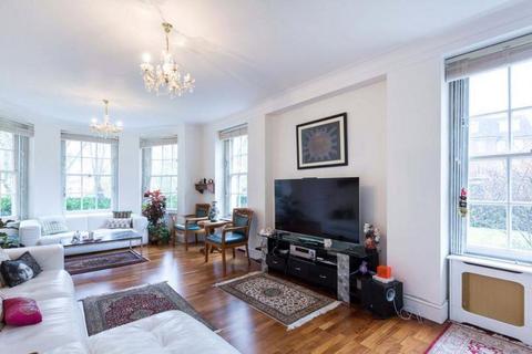 4 bedroom apartment to rent, South Lodge, St John's Wood NW8