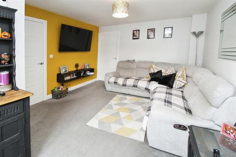 3 bedroom semi-detached house for sale, Rambling Walk, Bradford BD14