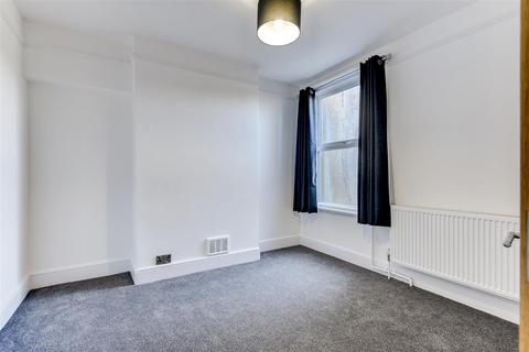 2 bedroom flat to rent, Richardson Road, Hove