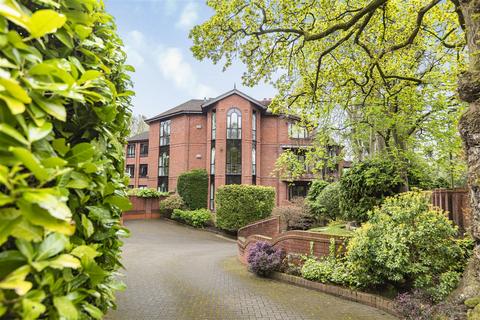 3 bedroom apartment for sale, South Downs Road, Hale WA14