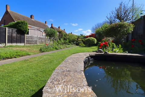 3 bedroom detached bungalow for sale, Holywell Road, Alford