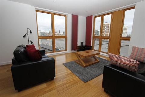 2 bedroom flat to rent, Watermans Place, Granary Wharf