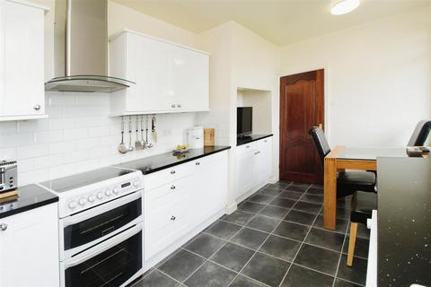 97 Jer Lane, Bradford, BD7 4NW