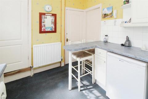 9 Windermere Road, Bradford, BD7 4RQ