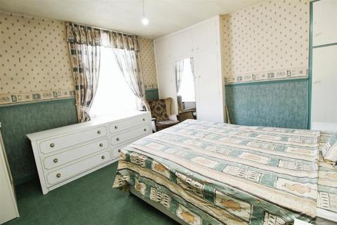 9 Windermere Road, Bradford, BD7 4RQ