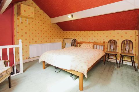 9 Windermere Road, Bradford, BD7 4RQ