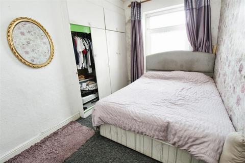2 bedroom terraced house for sale, Hartington Terrace, Bradford BD7