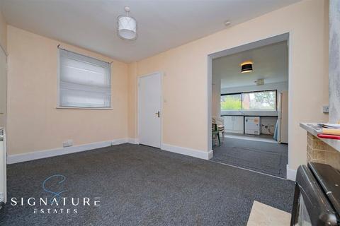 3 bedroom end of terrace house for sale, Austin Villas, Watford