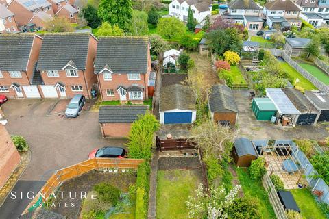 3 bedroom end of terrace house for sale, Austin Villas, Watford