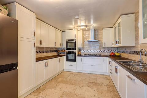 6 bedroom bungalow for sale, Church Lane, Asfordby