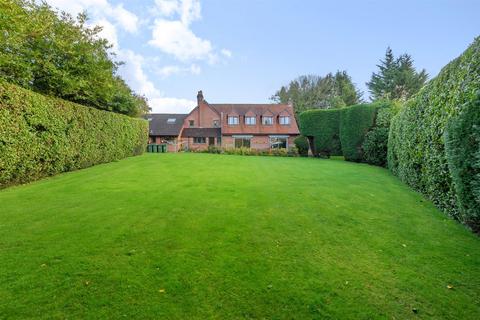 6 bedroom detached house for sale, 19 Chapel Road, Southampton SO31