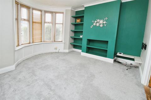 4 bedroom townhouse for sale, Moore Avenue, Bradford BD6