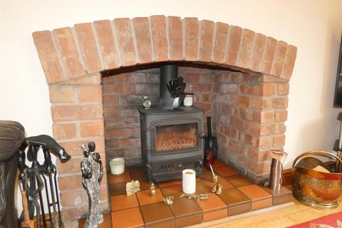 3 bedroom detached bungalow for sale, Old Road, Wrinehill