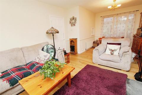 3 bedroom semi-detached house for sale, St. Abbs Drive, Bradford BD6