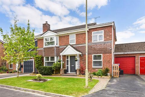 4 bedroom detached house for sale, Driftwood Gardens, Totton, Hampshire
