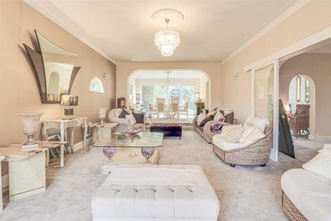 162 Lifstan Way, Southend-on-sea, SS1 2XF