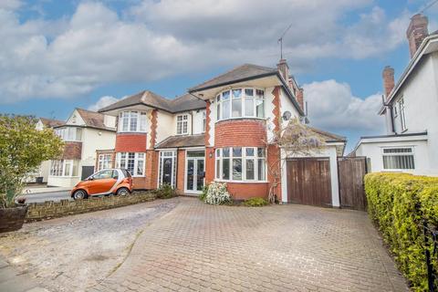 4 bedroom semi-detached house for sale, Hobleythick Lane, Westcliff-on-Sea SS0