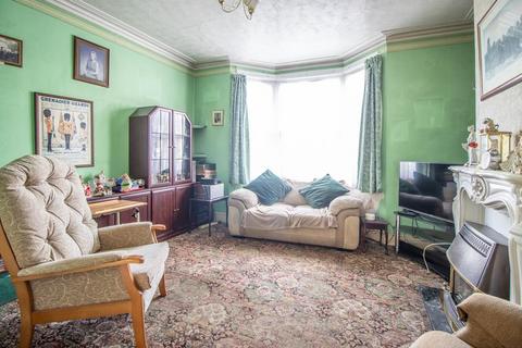 3 bedroom terraced house for sale, Ilfracombe Road, Southend-on-Sea SS2