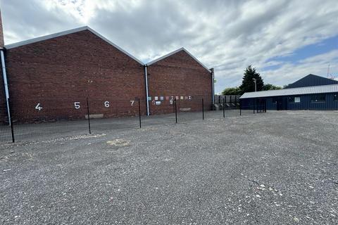 Warehouse to rent, Roseville Road, Leeds LS8