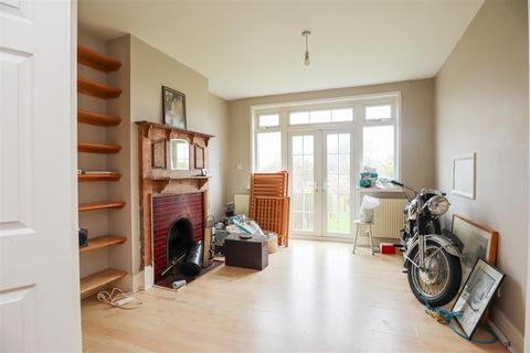 3 bedroom semi-detached house for sale, Amherst Road, Hastings