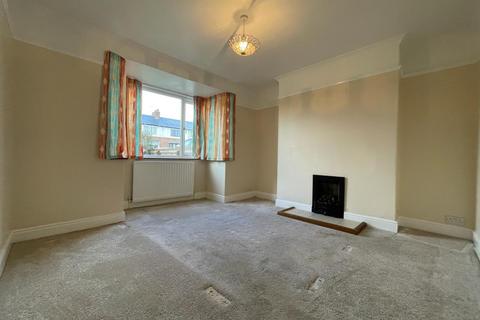 3 bedroom terraced house to rent, East View, Northallerton