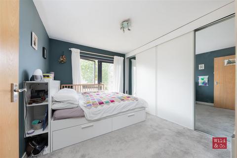 1 bedroom flat for sale, Woodmill Road, Hackney