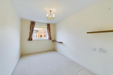 2 bedroom flat for sale, Commonwealth Drive, Three Bridges RH10