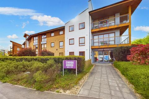 2 bedroom flat for sale, Commonwealth Drive, Three Bridges RH10