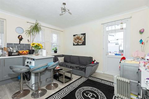 1 bedroom flat for sale, Marine Parade, Worthing