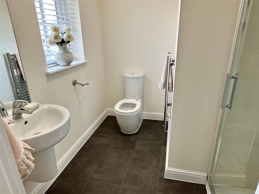 Ensuite