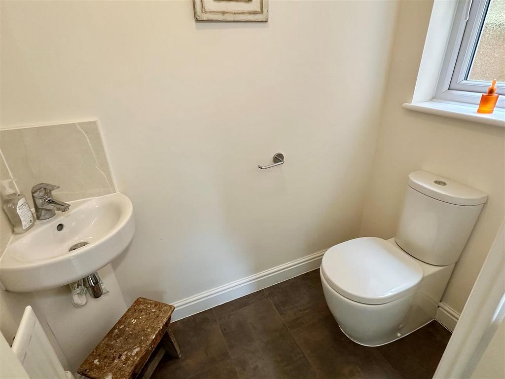Downstairs wc