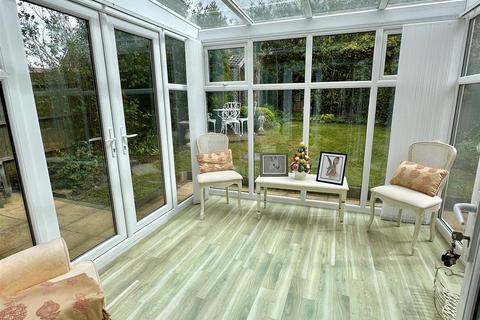 8 Fisher Road, Alcester, B49 6FF