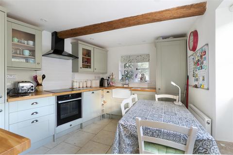 2 bedroom cottage for sale, High Street, Chalford, Stroud