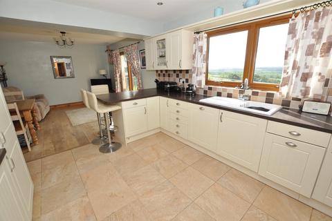 4 bedroom house for sale, Trem Y Cwm, St. Clears, Carmarthen