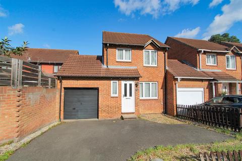 24 Claydon Drive, Croydon, CR0 4QX