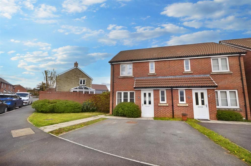 Maple Road, Shaftesbury 3 bed semidetached house for sale £270,000