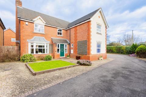 4 bedroom detached house for sale, Exceptional family residence in Yatton's North End