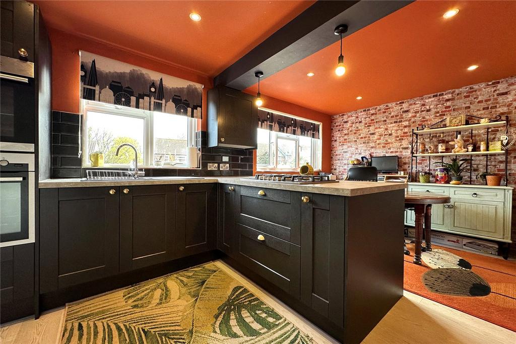 Kitchen/Breakfast