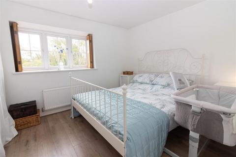3 bedroom terraced house for sale, Derwentwater Road, Gateshead NE8