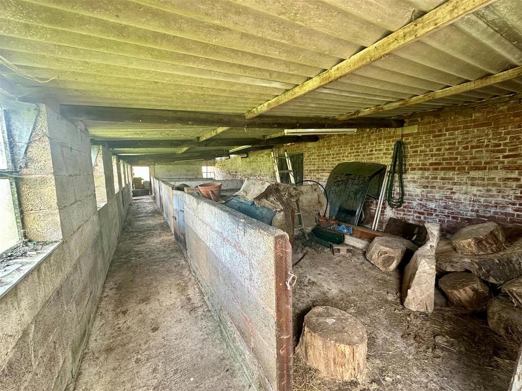 Outbuildingnew.jpg