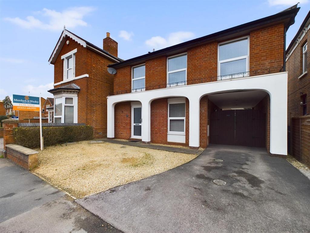 Barnwood Road, Barnwood, Gloucester 4 bed detached house for sale £