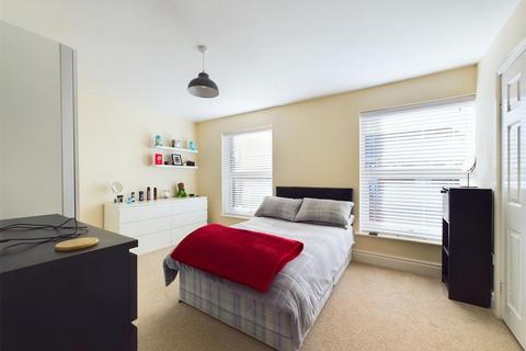 155 Barnwood Road, Gloucester, GL4 3HE